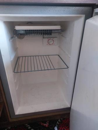Холодильник -бар