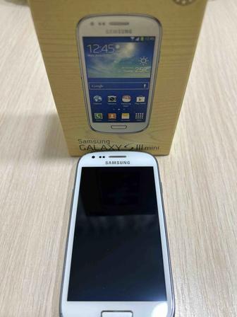 Смартфон Samsung galaxy s 4 mini