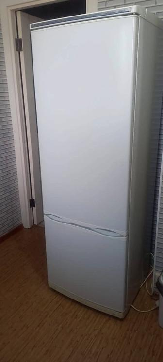 Продам б/у холодильник Атлант