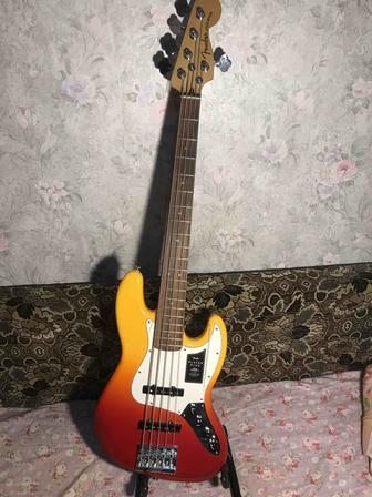 Fender active Jazz Bass 5