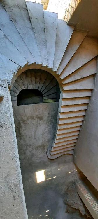 Лестница Бетонный Моналитный. Бассейн, фонтан жасаймыз
