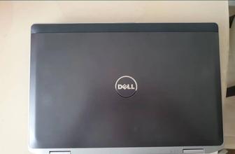 Ноутбук Dell с подсветкой клавиатуры
