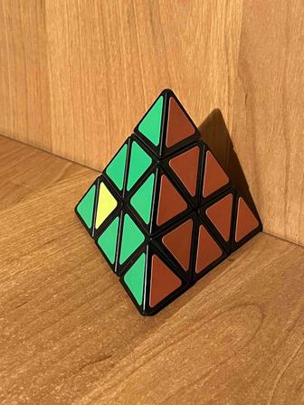 Продам кубик рубика «Пирамидка»