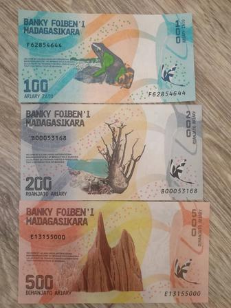 Три банкноты Мадагаскар 2017 год.