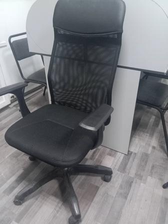 Компьютерные и офисные кресла ( в комплект входить 4 штук, можно и отдельно