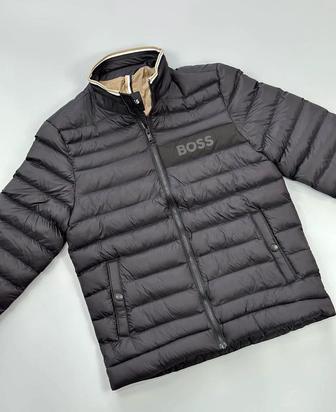 Продам Куртку BOSS
