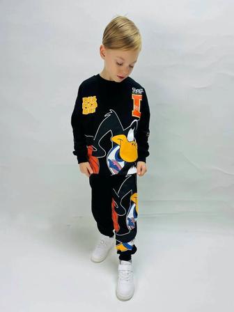 Продам детские спортивные костюмыдля мальчиков