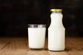 Фермерское молоко коровье оптом и в розницу
