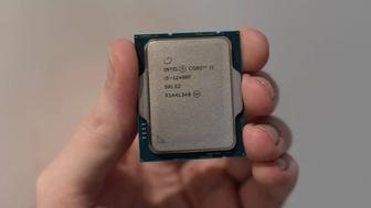 Процессор Intel Core i5 -12400f