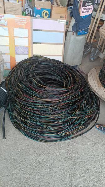 Сип кабель 4-16 примерно 140м новый