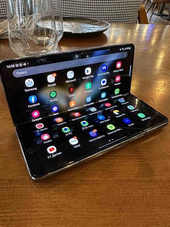 Samsung Galaxy Fold 4