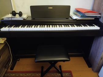 Продам цифровое пианино Yamaha YDP-144R