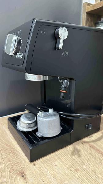 Кофемашина Delonghi