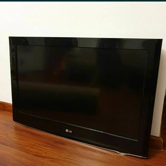 Телевизор LG 82 см LED плоский