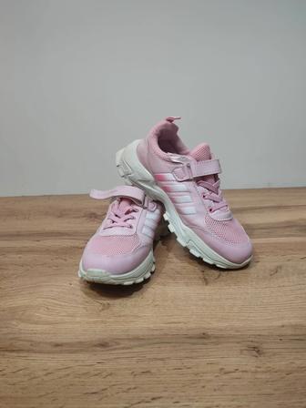 Розовые кроссовки