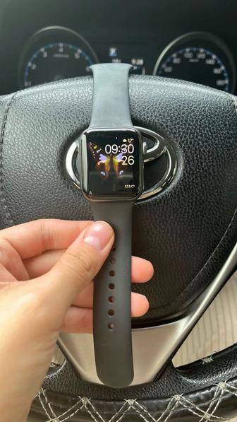 Продам Apple Watch Series 4