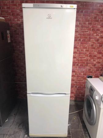 Холодильник INDESIT - 2ух метровый