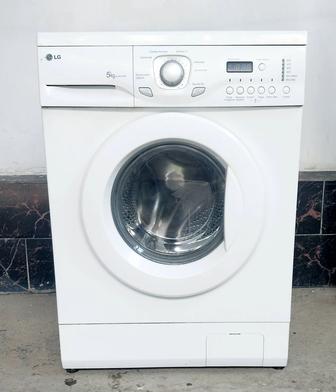 Продаётся стиральная машина LG на 5 килограмм в отличном состоянии