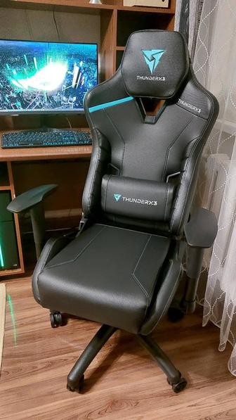 Компьютерное кресло ThunderX3 TC3-Jet черный