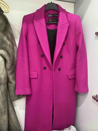 Продается новое демисезонное пальто от бренда Зара