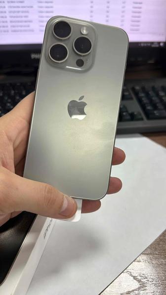iPhone 15 pro 256 GB натуральный титан