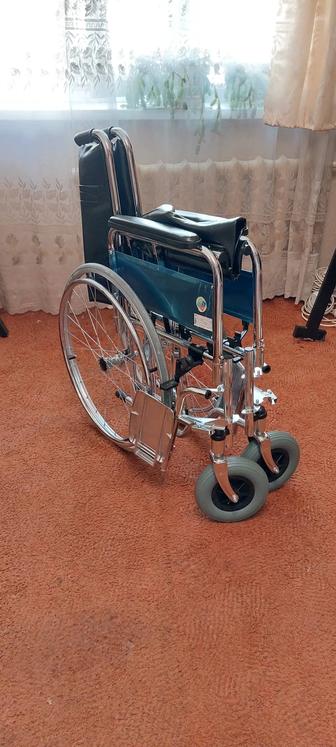 Инвалидная коляска медицинская