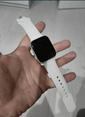 Apple watch SE 44