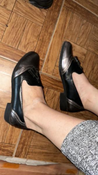 Женская обувь размер 38