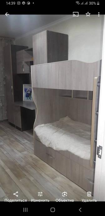 Продается детский двухэтажный кровать с шкафом