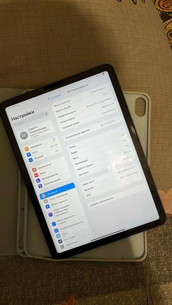 Продаю Ipad 2022, 10.9 256 гб, в темно-сером цвете