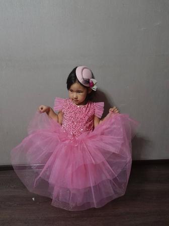 Розовое платье для девочки на прокат