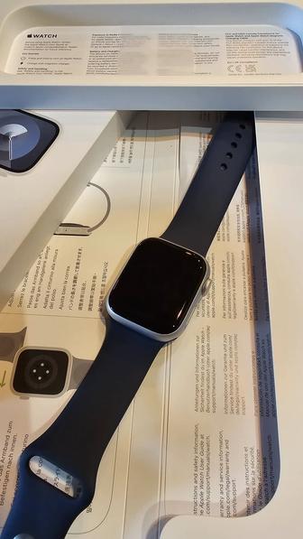 Apple Watch SE 2 Gen (2023)