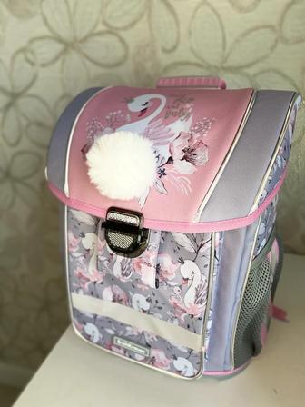 Новый школьный рюкзак для девочек , рюкзак на девочку , ранец