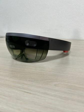 Microsoft HoloLens 1 Очки Дополненной Реальности