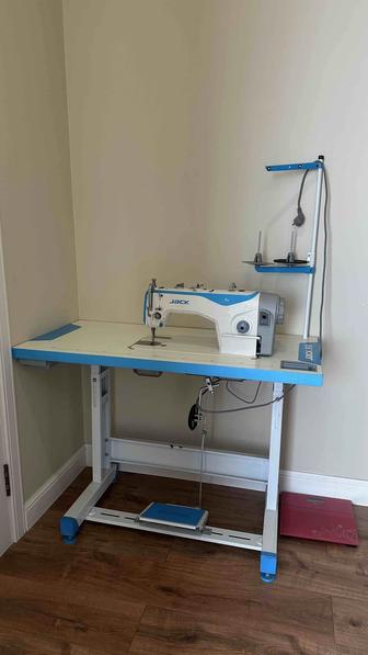 Продам промышленную швейную машину