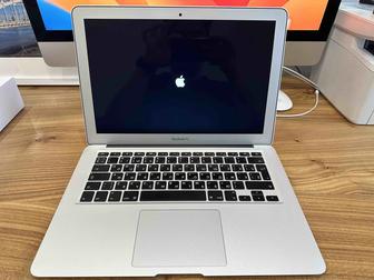 Продам MacBook Air 13 (2015)