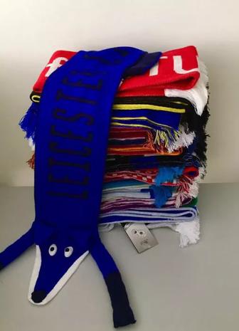Футбольные шарфы 43 шт, для СпортБара, по отдельности НЕ продаем!