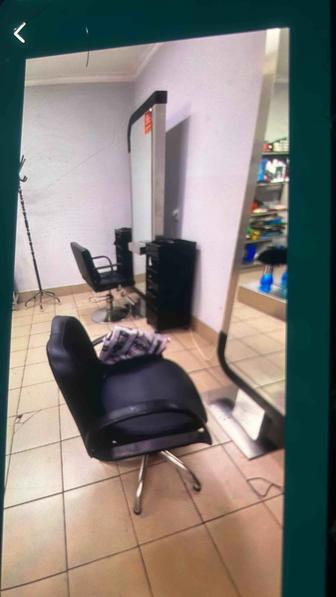 Продам кресло для парикмахера