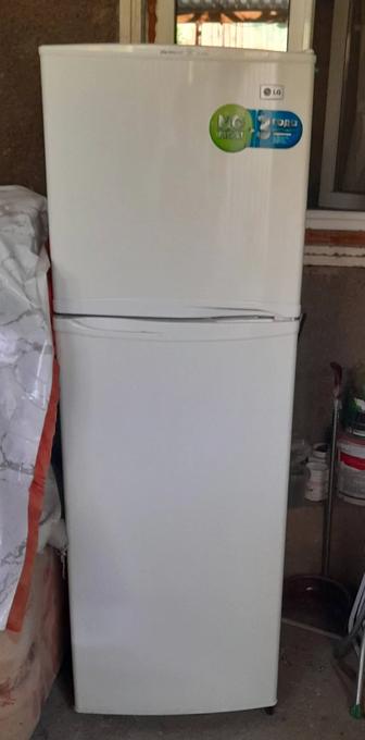Продам холодильник срочно б/у хорошим состояния