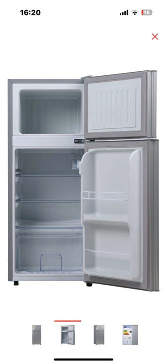 Продам мини холодильник с морозильником