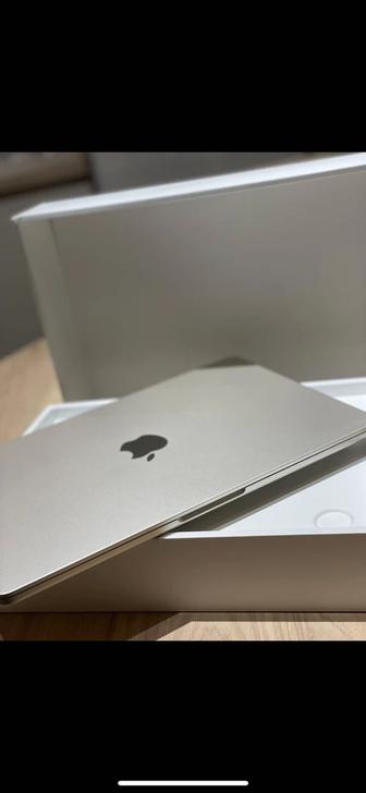Продам Ноутбук Apple MacBook Air 13 MLY13 золотистый