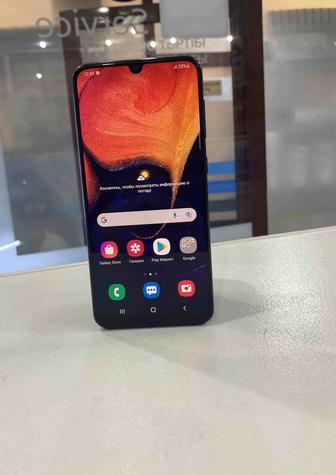 Продам Samsung A50 (64gb)