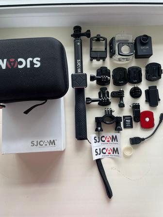 Продам экшен камеру sjcam m20