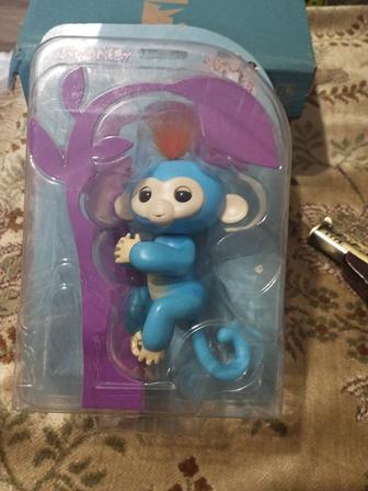 Продам игрушку обезьянку