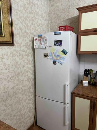 Продам бу холодильник Бош состояние 8/10цена торг есть