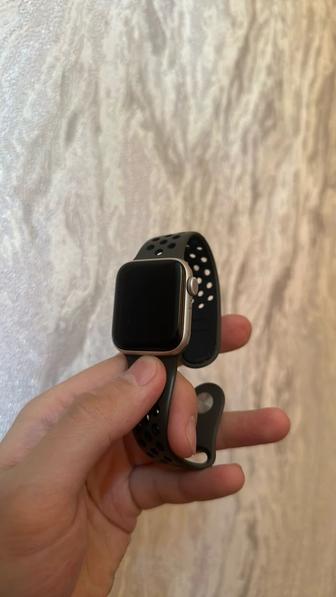 Продам Apple watch SE 2023