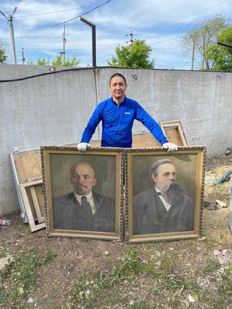 Портреты Ленина и Энгельса