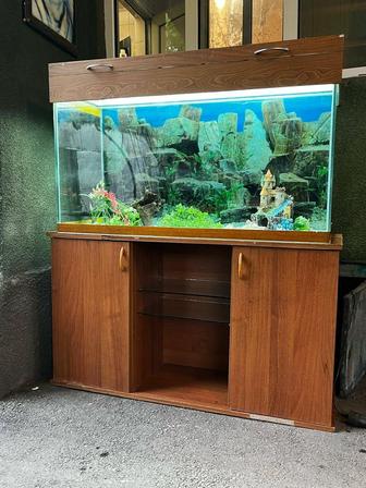 Продам аквариум 300 литров