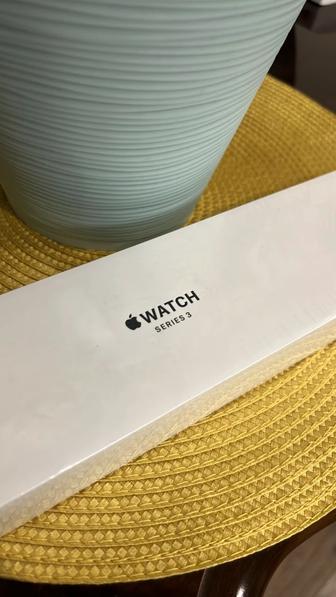 Смарт-часы Apple Watch Series 3 42 мм