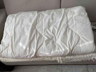 Продам одеяло 2 спальное белое